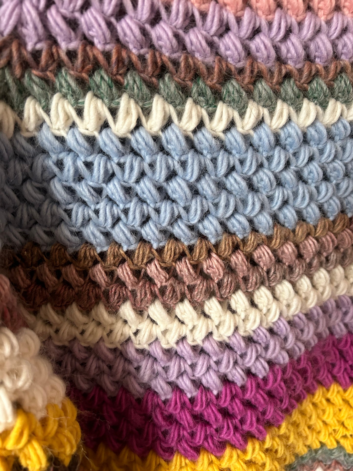 MAGLIONE CROCHET FATTO A MANO COLORATO IRENE