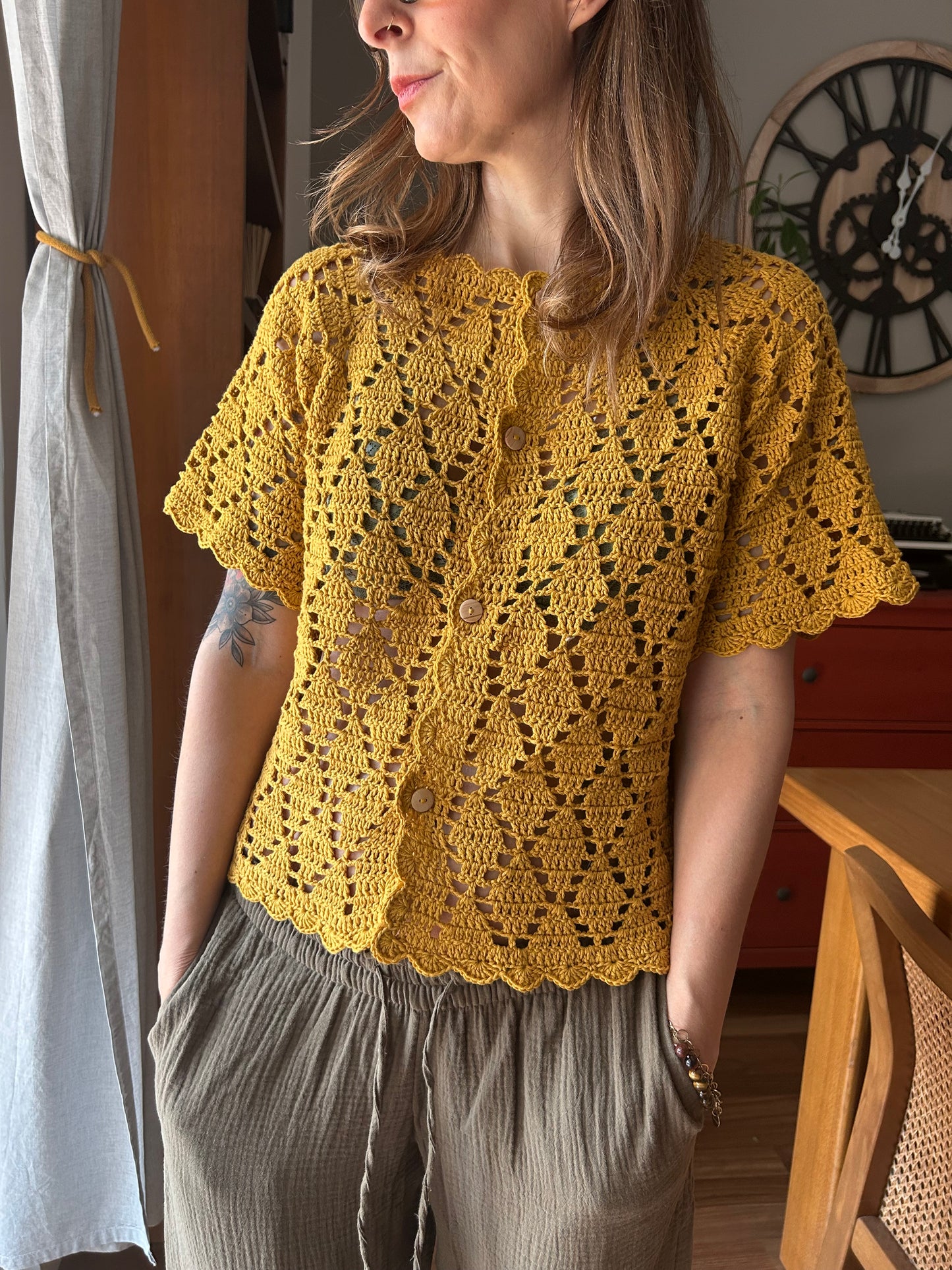 KIT DE CROCHET CAMISA AURORA - Incluye lana + Patrón PDF - Nivel intermedio-avanzado