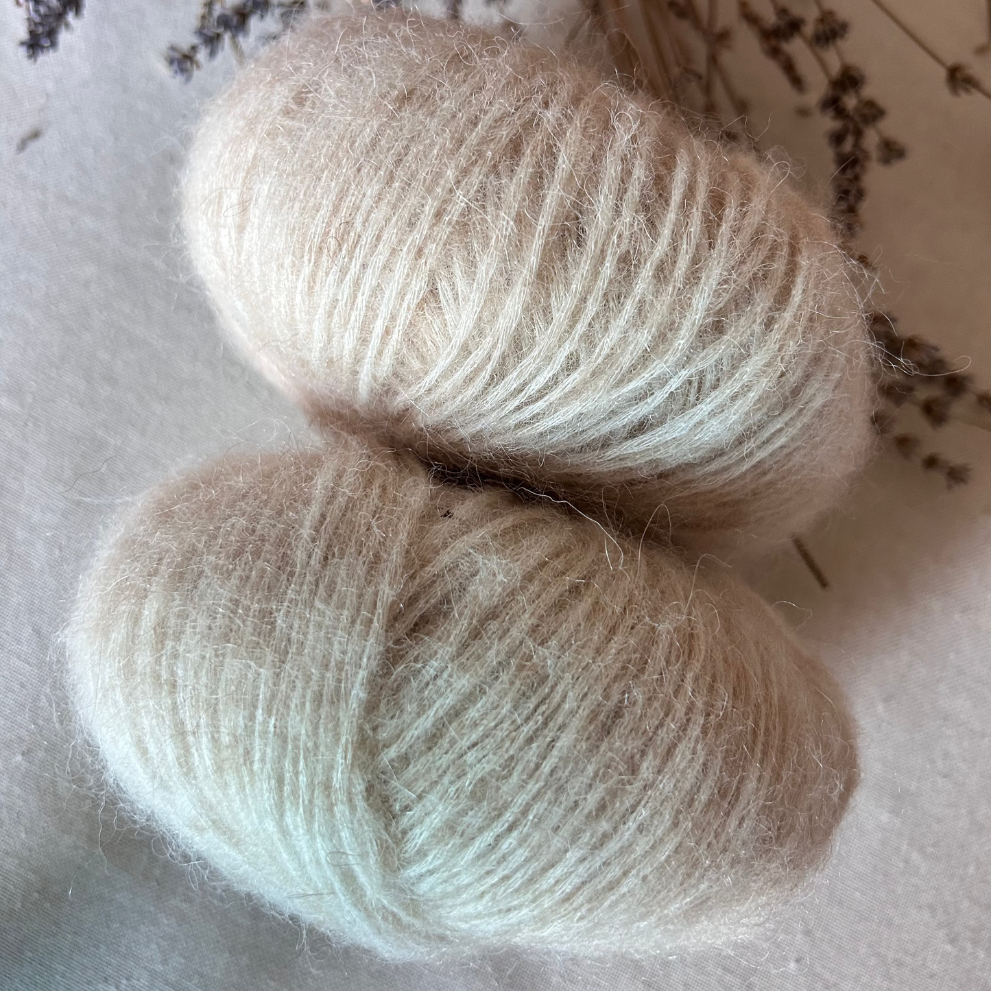 KIT DE CROCHET SIMONA SUETER - Incluye lana PREMIUM + Patrón PDF - Nivel intermedio-avanzado